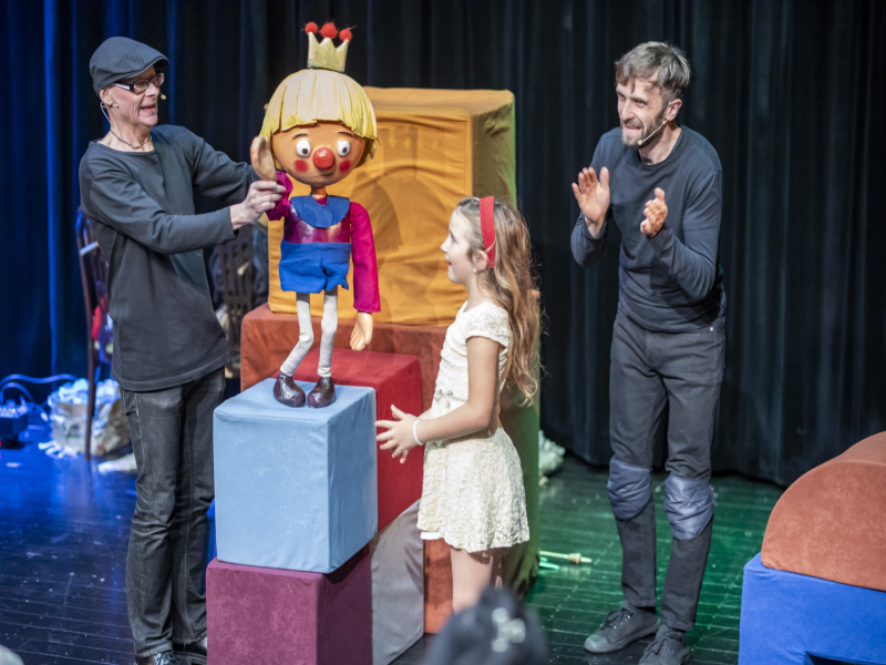 Miejskie Centrum Kultury w Skoczowie - Teatralne popołudnie dla dzieci i rodziców: 