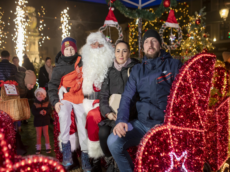 Miejskie Centrum Kultury w Skoczowie - Spotkanie z Mikołajem na skoczowskim rynku/ 06.12.2025, Rynek - Skoczów